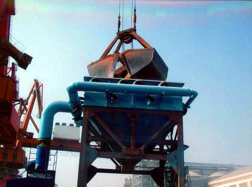 Poeira de tipo cassette funil controlado de Eco para o descarregamento da pelota da madeira do terminal do porto