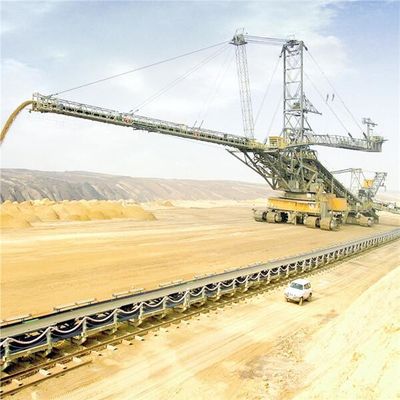 Empilhador e Reclaimer do curral com roda da cubeta