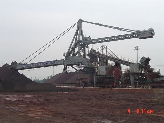 Empilhador e Reclaimer do curral com roda da cubeta