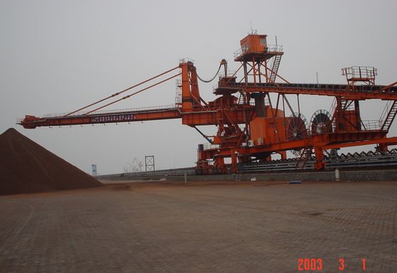 Empilhador e Reclaimer do curral com roda da cubeta