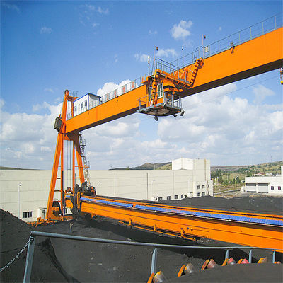 Tipo Reclaimer combinado do pórtico do empilhador da roda da cubeta para o curral