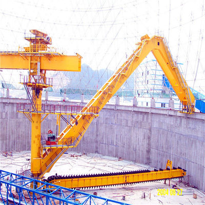 Empilhador 2000 e Reclaimer do curral da capacidade de Tph para o transporte de materiais maioria