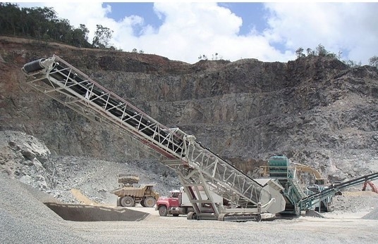 Transporte radial móvel do crescimento do empilhador para a manipulação de materiais da maioria