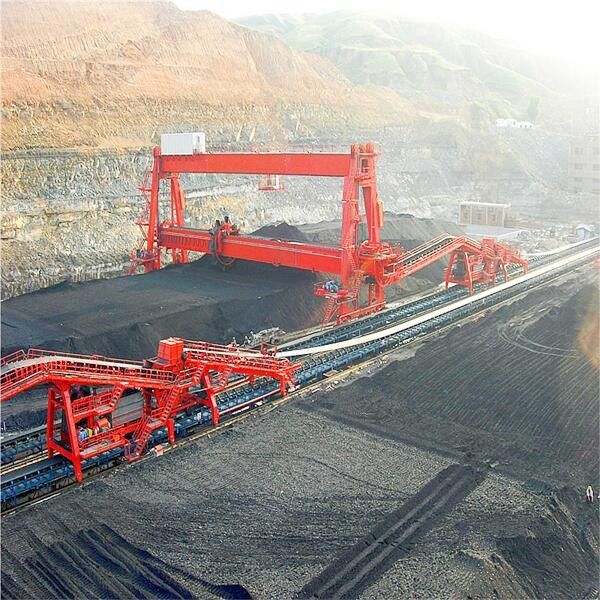 Tipo Reclaimer combinado do pórtico do empilhador da roda da cubeta para o curral